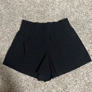 Athleta cosmic flutter short